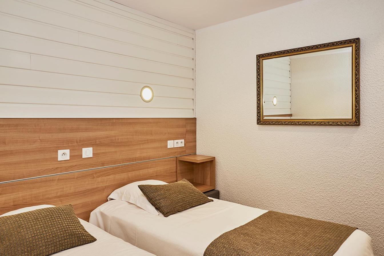 La Cremaillere Hotel-Restaurant Courseulles-sur-Mer Dış mekan fotoğraf